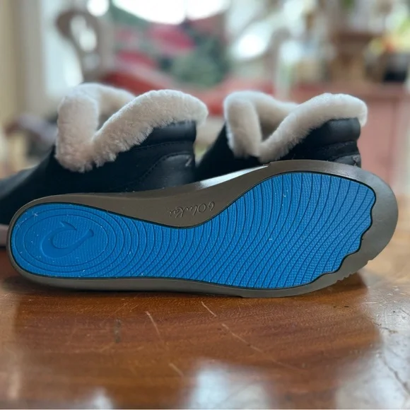 OluKai Malia Hulu Women’s Shearling Black Booties, leather, waterproof - Picture 9 of 9